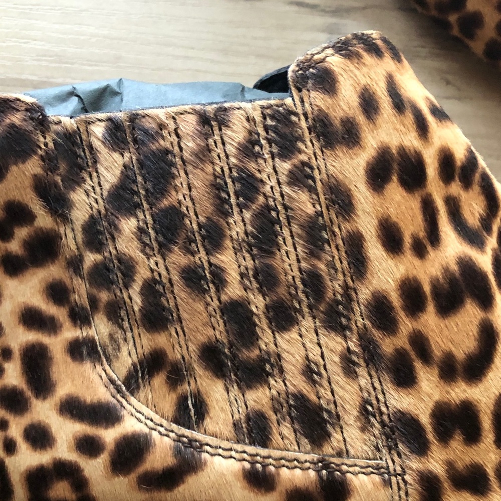 NWT Burberry Castlemore Animal Print Ankle Booties size 38 - Picture 10 of 13